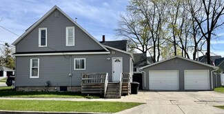 23 N Stewart Ave, Fremont, MI 49412