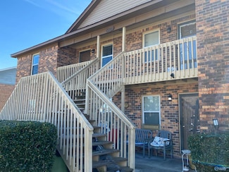 1803 Graymont Ln SW, Decatur, AL 35603