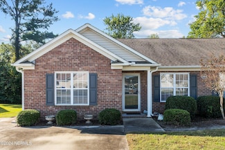 2504 Saddleback Dr, Winterville, NC 28590