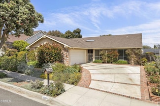 290 Heidelberg Ave, Ventura, CA 93003