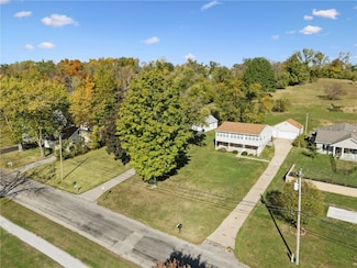 3600 Midway Dr NW, Cedar Rapids, IA 52405