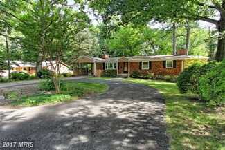 5215 Old Dominion Dr, Arlington, VA 22207
