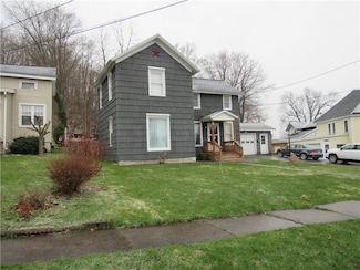 7 Orchard St, Clyde, NY 14433