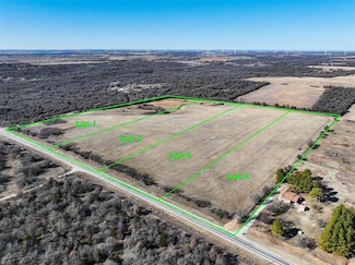 3 Cox City Rd, Rush Springs, OK 73082