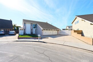 16681 Graz Cir, Huntington Beach, CA 92649