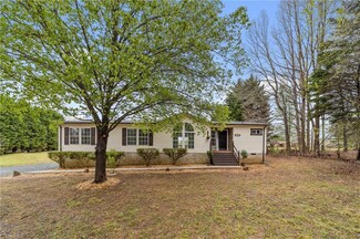 7206 Lowe Mail Rd, Liberty, NC 27298
