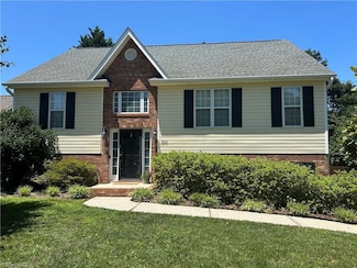 660 Hunters Knoll Rd, Winston Salem, NC 27106