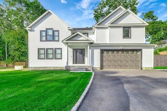223 Town Line Rd, East Northport, NY 11731