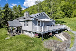 458 Hillside Rd, Poultney, VT 05764
