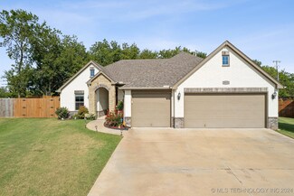 25110 Shade Tree Place, Claremore, OK 74019