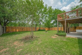 34 Lyrebird Dr, Spring, TX 77380