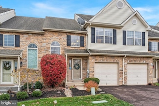 2905 Gateway Dr, Royersford, PA 19468