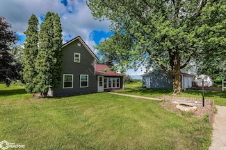 302 E Church St, Laurel, IA 50141