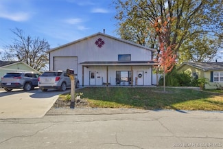 404 E 15th St, Eldon, MO 65026
