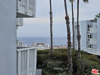 650 The Village Unit 208, Redondo Beach, CA 90277