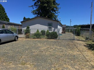 130 S 11th St, Lakeside, OR 97449