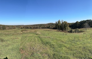 562 Roach Rd, Decaturville, TN 38329