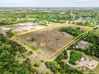 700 N Michigan St, Winfield, KS 67156