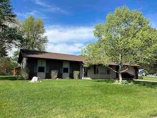 51851 Hinton Ln, Granger, IN 46530