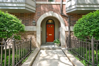 1012 E Lyon St Unit 1012, Milwaukee, WI 53202