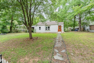 1401 Robinhood Rd, Durham, NC 27701