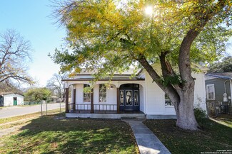602 Overhill Dr, San Antonio, TX 78228