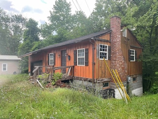 226 E Main St, Salem, WV 26426