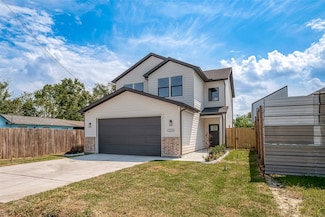 8128 Chateau St, Houston, TX 77028
