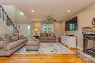 368 Noralin Dr, Winston Salem, NC 27107
