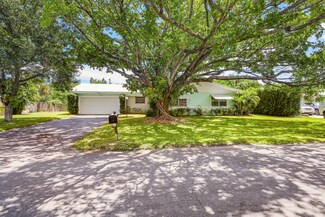 2410 SW 1st St, Boynton Beach, FL 33435