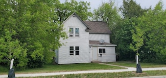 611 3rd St SE, Bemidji, MN 56601