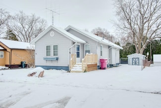 1207 Broadway Ave, Owosso, MI 48867