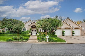 1181 E Newhall Dr, Fresno, CA 93720