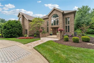804 Robinson Spur, Akron, OH 44333