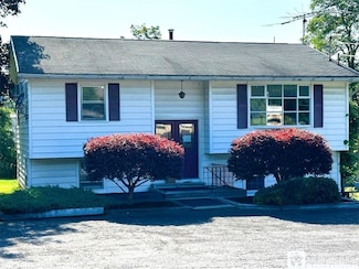 7 Jackson Ave, Jamestown, NY 14701