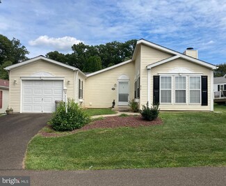 416 Redbird Ct, New Hope, PA 18938