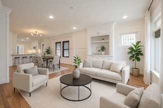 901 W 21st St, Houston, TX 77008