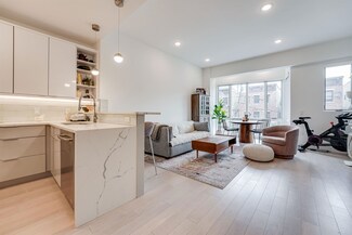 332 Newark Ave Unit 2D, Jersey City, NJ 07302