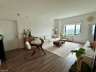 1 Carriage City Plaza Unit 1504, Rahway, NJ 07065