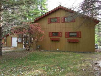 N4122 Fern Ln, Oxford, WI 53952