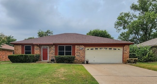 6410 Rock Springs Dr, Arlington, TX 76001