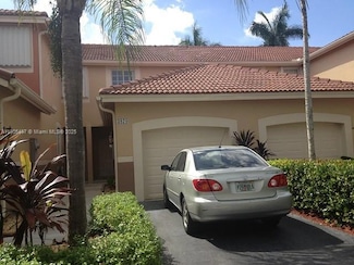 3870 San Simeon Cir, Weston, FL 33331