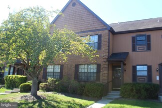 9 Fairway Ct, Lawrence Township, NJ 08648