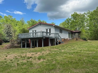 11658 S Constitution Route, Scottsville, VA 24590