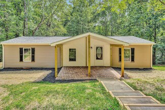 1112 Altice Mill Rd, Rocky Mount, VA 24151