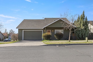 20702 Beaumont Dr, Bend, OR 97701
