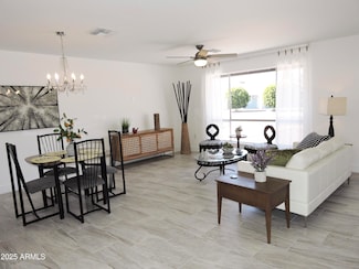 9923 W Hope Cir N, Sun City, AZ 85351