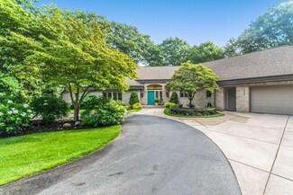 3966 Harbor Point Dr, Norton Shores, MI 49441