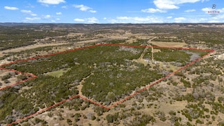 3584 Privilege Creek Rd, Pipe Creek, TX 78063
