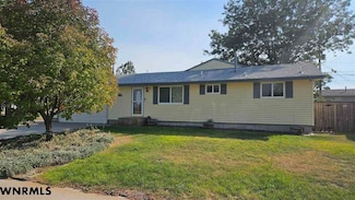 2026 E 29th St, Scottsbluff, NE 69361